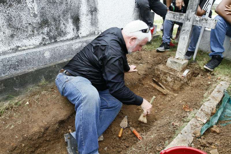 James Delgado, doctor de arqueología, exdirector de patrimonio marítimo de EE.UU., arqueólogo con más de 46 años de trayectoria, encargado de la exhumación. Foto: Edwards Santos