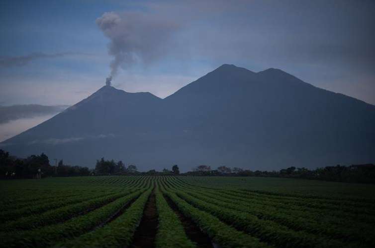 El coloso está situado 50 kilómetros al oeste de la capital guatemalteca. Foto: EFE