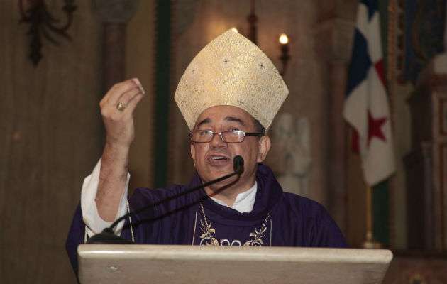 Monseñor José Domingo Ulloa Mendieta.