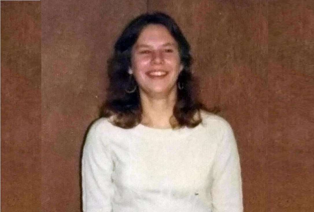 egistró a Anna Marie Hlavka, de 20 años de edad, quien fue agredida sexualmente y estrangulada con el cable de su reloj eléctrico el 24 de julio de 1979 en su apartamento en Portland, Oregón (EE.UU.). EFE
