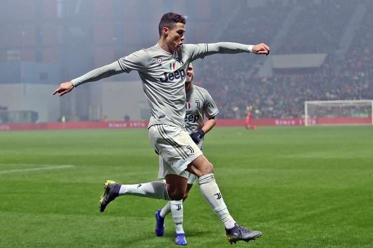 Cristiano Ronaldo  celebra su anotación con la Juventus. Foto: AP