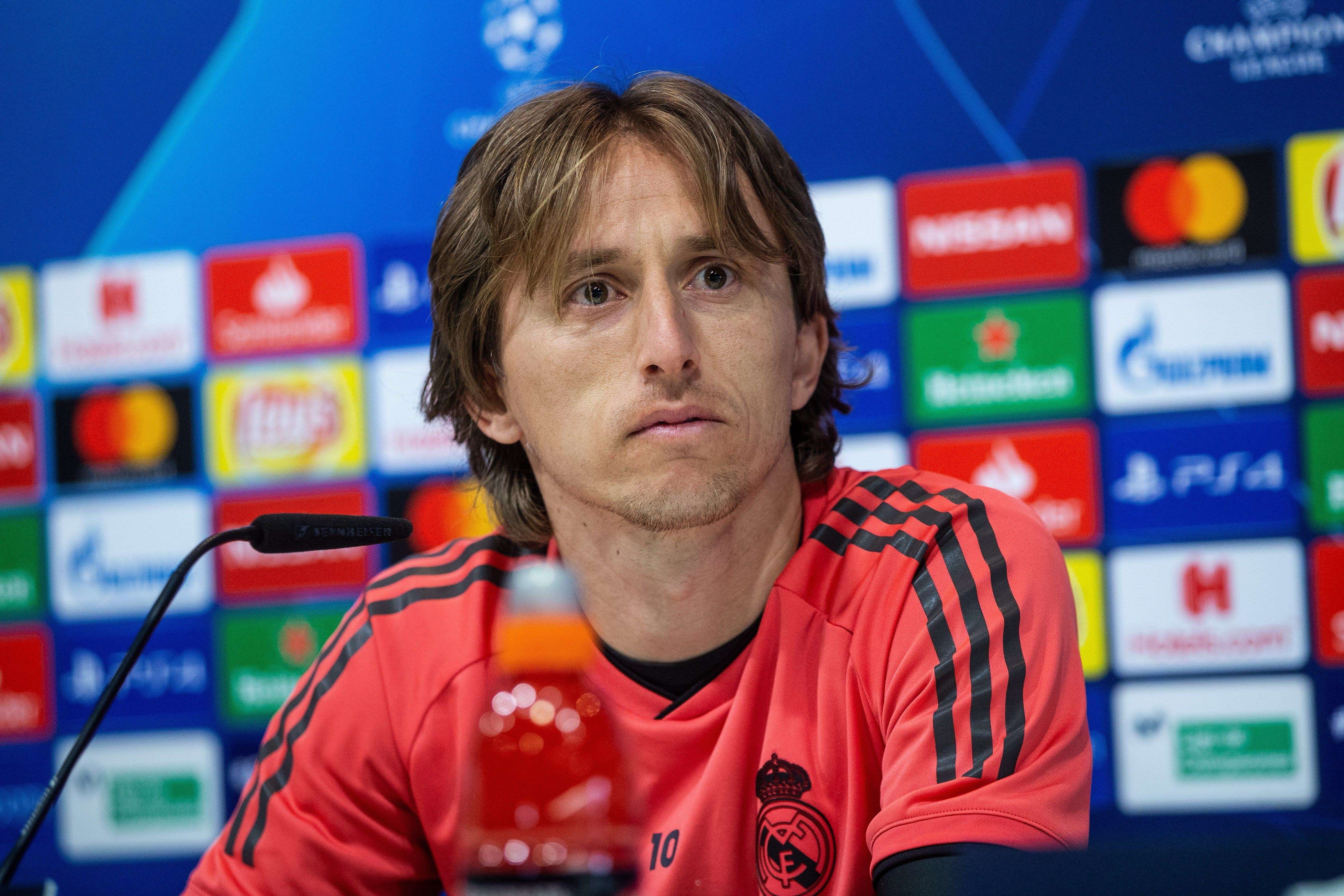 Luka Modric, durante la rueda de prensa tras el entrenamiento previo al partido de Liga de Campeones frente al Ajax, esta mañana. / EFE 