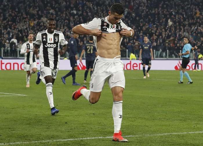 El portugués Cristiano Ronaldo celebra uno de sus goles. Foto: AP
