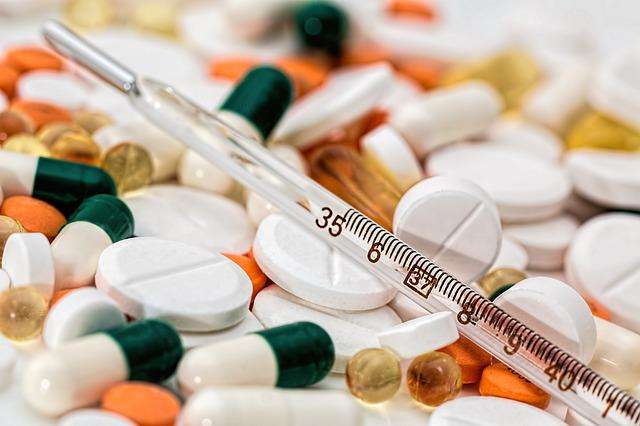 La rebaja del 30% aprobada solo es para una lista de 170 medicamentos. Imagen Pixabay