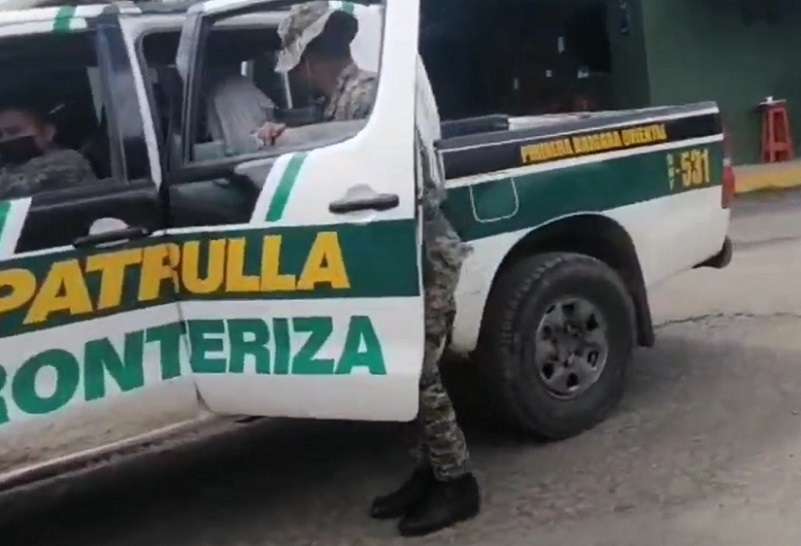 La mujer de nacionalidad costarricense, fue ubicada en flagrancia por unidades del Senafront conduciendo el vehículo de la víctima.