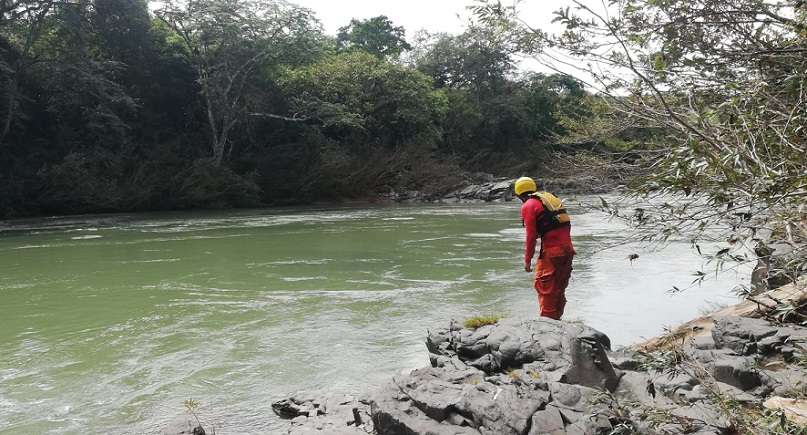 El cadáver fue recuperado a más de 10 kilómetros aguas abajo del río Petiquí.