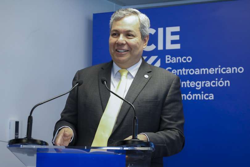 Presidente ejecutivo del Banco Centroamericano de Integración Económica (BCIE), Dante Mossi. Foto: EFE / Archivo