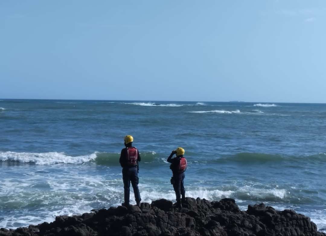 Una mujer de 32 años murió ahogada tras ser arrastrada por las olas. 