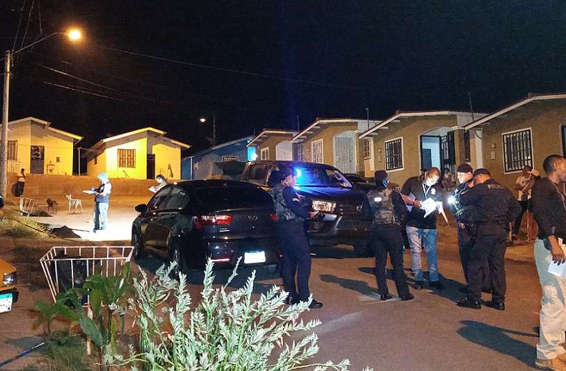 El Ministerio Público realizó dos diligencias de allanamiento en residencias de Colinas del Valle, próximas al sitio del homicidio.  