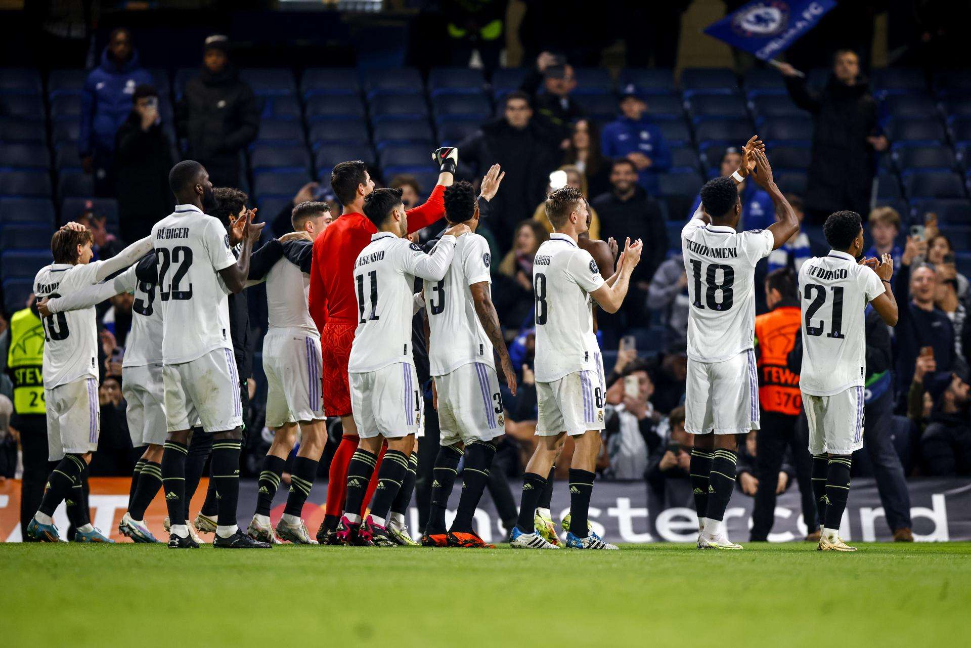 Los jugadores del Madrid festejan su clasificación. /Foto: EFE