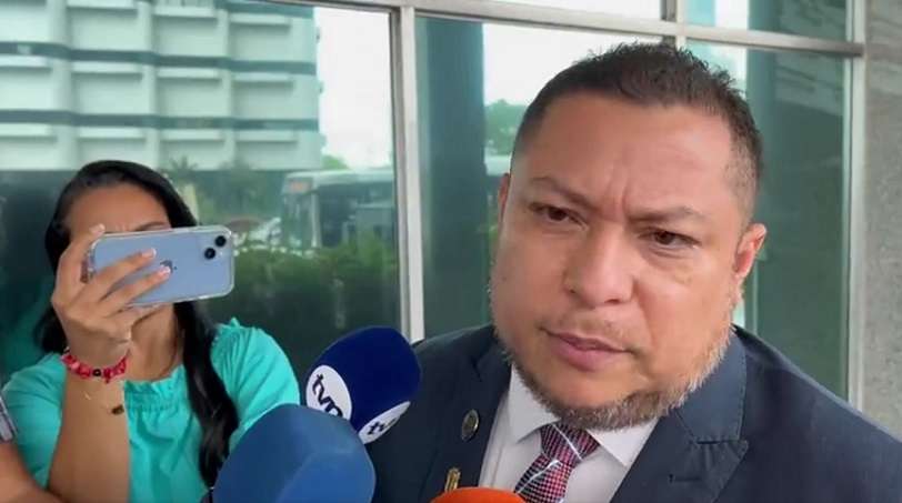 Yasir Del Cid, presentó la denuncia en representación de la Asociación de Abogados por la Salud de Panamá.