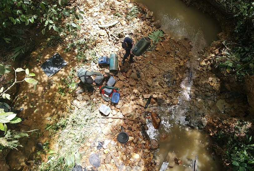 Los sujetos extraían el mineral en las quebradas, Mestiza, Camino y Molejones, ubicadas en el distrito de Omar Torrijos Herrera.