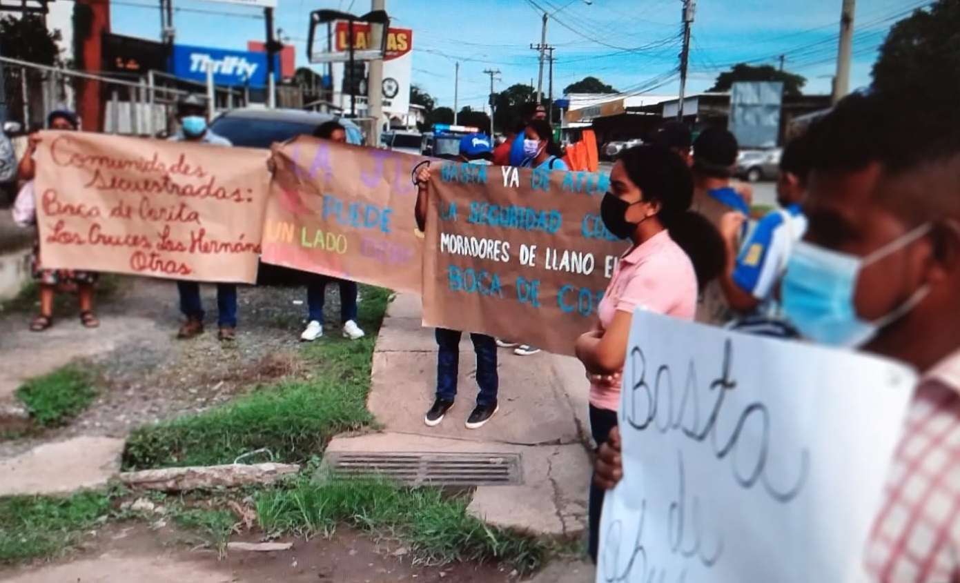 En el mes de agosto del año 2021, estos cañaceños protestaron por el problema frente a la Gobernación de Veraguas.