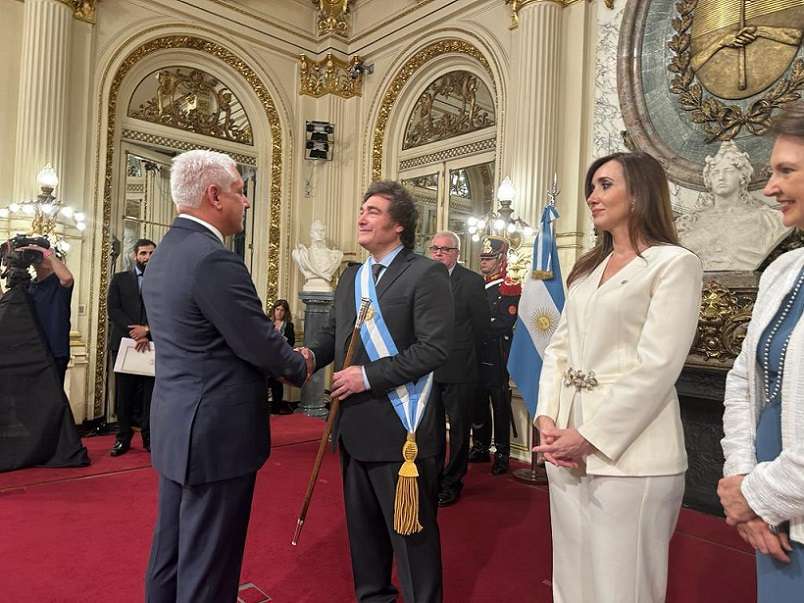 El ministro de la Presidencia, José Simpson Polo, asistió al Acto de Transmisión de Mando de Javier Milei, nuevo presidente de Argentina.