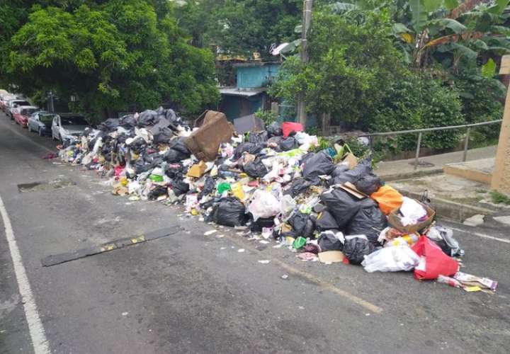 Acumulación de basura en San Miguelito. Foto: Archivo