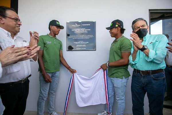Acto de inauguración del Estadio Justino Salinas de La Chorrera. Foto: Presidencia de la República 