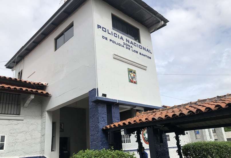 Sede de la Policía Nacional de Los Santos.
