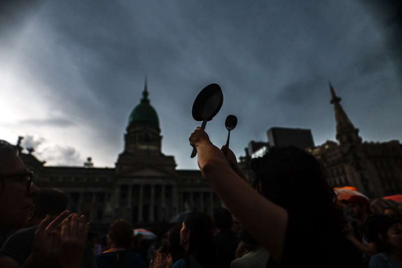  manifiestan contra el Gobierno de Javier Milei, frente al Congreso de la Nación en Buenos Aires (Argentina). EFE / Archivo