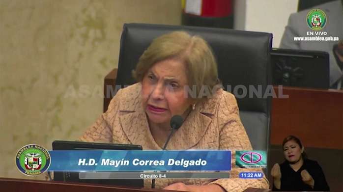 La diputada Mayin Correa aseguró que el candidato presidencial oficialista, José Gabriel Carrizo, vive en un mundo de fantasía.