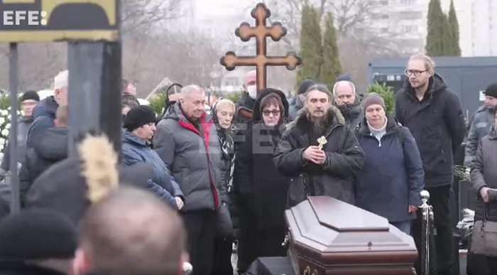 Decenas de miles de rusos se despidieron del líder opositor, Alexéi Navalni, que fue enterrado el viernes en Moscú. EFE
