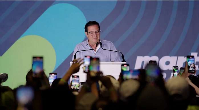 El candidato del Partido Popular, Martín Torrijos, aceptó la derrota.