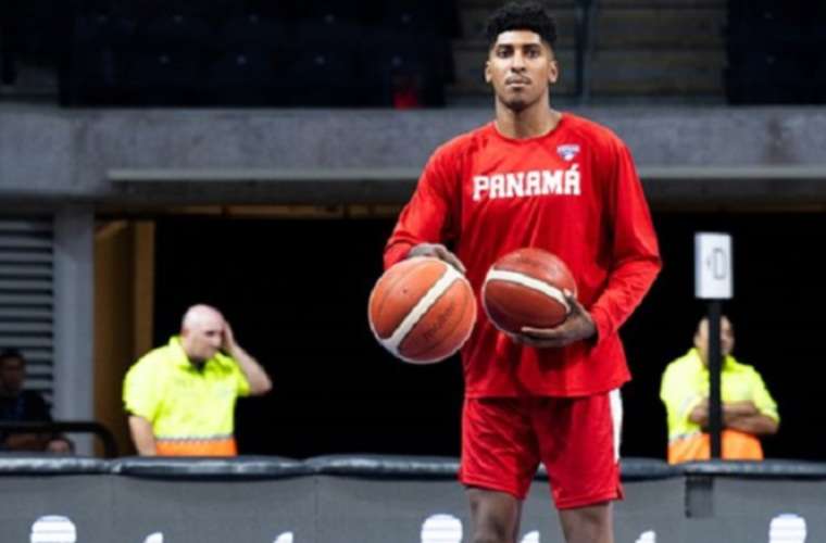 Eric Romero es uno de los jugadores convocados y que ya ha tenido la oportunidad de jugar en la Selección Mayor de Baloncesto. Foto: Fepaba