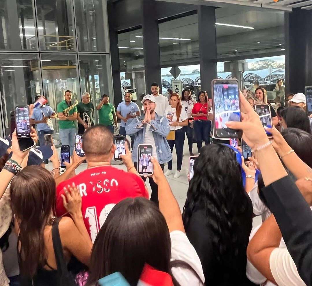 Miguel Melfi llega a Panamá. Foto: Instagram