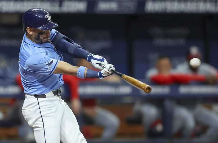 José Caballero al ligar ayer su cuadrangular. Foto: MLB