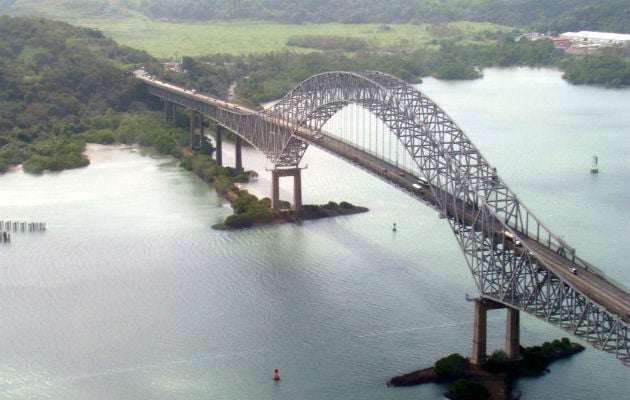 Vista del puente de Las Américas.