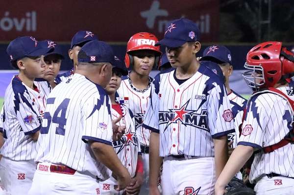 El equipo de Panamá se mantiene invicto en el Premundial U-12 de Béisbol.