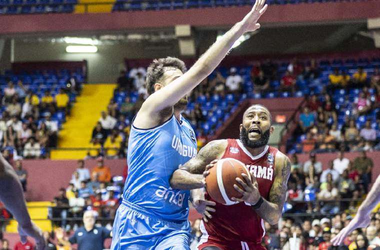 Panamá jugó en la primera ventana ante Brasil y Uruguay, perdiendo ambos encuentros. Foto: Fiba Américas