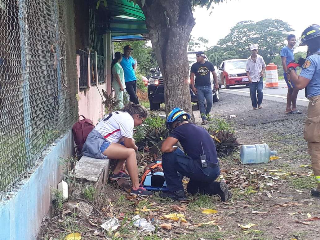 Las víctimas fueron trasladadas a un centro médico en Chitré, donde se recuperan.