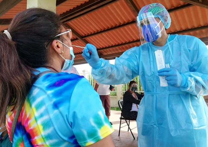 Imágenes de la jornada de hisopados realizada en el Parque recreativo de Montelimar, en La Chorrera. Foto: CSS