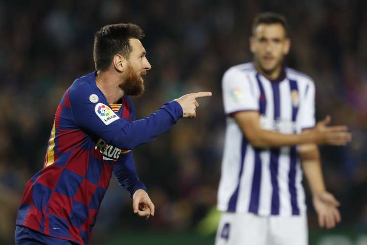 Lionel Messi celebra su gol ante el ante el Real Valladolid. Foto: AP