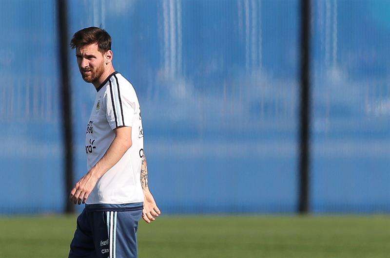 El capitán Lionel Messi y otros cinco futbolistas de Argentina fueron sometidos a un control antidopaje. Foto EFE