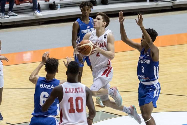 Los panameños perdieron  95-74 ante República Dominicana en su debut de la competencia. Foto: Cortesía 