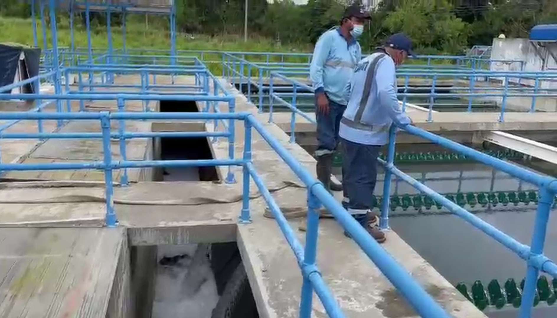 5 corregimientos se mantienen sin el suministro de agua potable, tras la contaminación con hidrocarburo en la planta potabilizadora de Bongo.