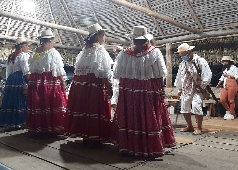El Festival Nacional del Manito,  incluye presentaciones artísticas, desfile de manifestaciones folklóricas, el tradicional matrimonio campesino, además de bailes típicos.