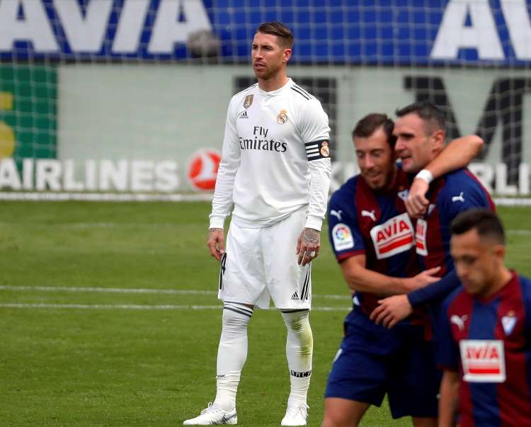 El entrenador señaló que Sergio Ramos es honesto y un emblema del Real Madrid. Foto: EFE