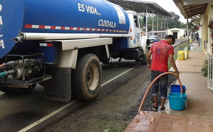 El Idaan solicitó a los residentes usar el agua potable únicamente para consumo humano.