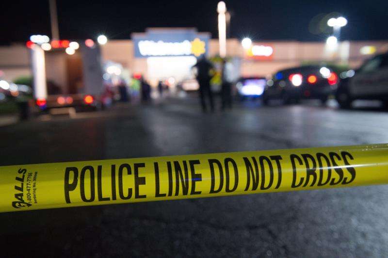 Miembros de la policía y unidades de rescate fueron registrados, luego de que se reportara un tirador activo en un Walmart de Cheltenham (Pensilvania, EE.UU.). Ocho personas resultaron heridas en el incidente, donde no se registraron víctimas. EFE
