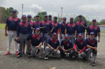 El Club HR es uno de los equipos participantes de la liga de 50 años y más de Panamá Este. Foto: Cortesía